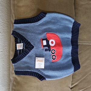 NWT Gymboree sweater vest boys 12-18 months very cute